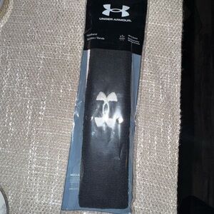 Under Armour Black and White Headband